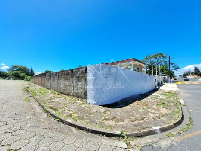 Terreno à venda em Peruíbe/SP