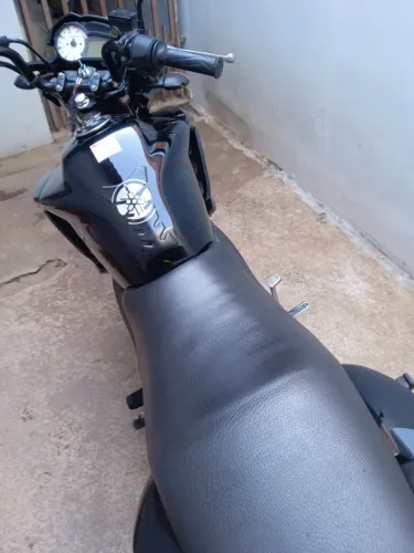 Vendo ou troco por moto Twister ou fazer modelo novo de preferência 250 ou 300 Cl 
