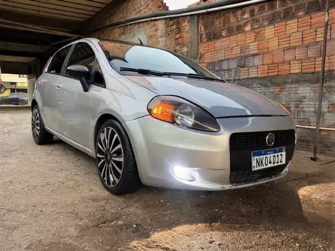 Fiat Punto ELX 1.4 Fire Flex 8V 5P 2008