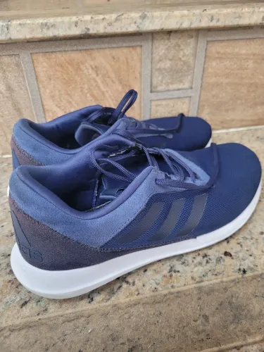 Tenis adidas numeração 40