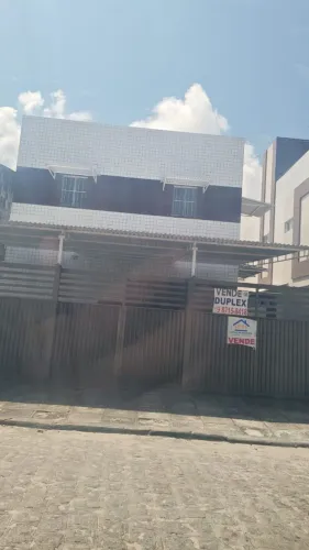 Alugo apartamento/duplex em Mangabeira a 400m do Trauminha
