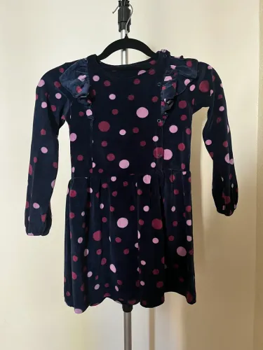Vestido Tip Top de plush infantil. Curto. Super quentinho e estiloso. Veste: 6 anos.