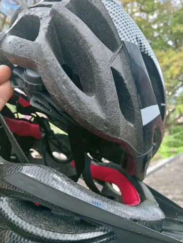 Capacete ciclístico