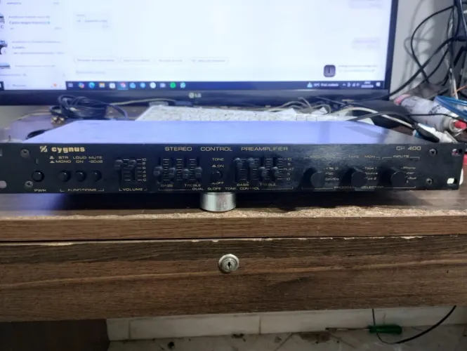 Pre amplificador  Cygnus. cp400