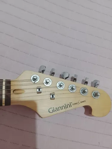 Kit guitarra e amplificadora