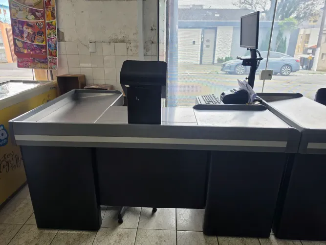 2 Check-outs Gôndola - Alta Qualidade, Pouquíssimo Uso!