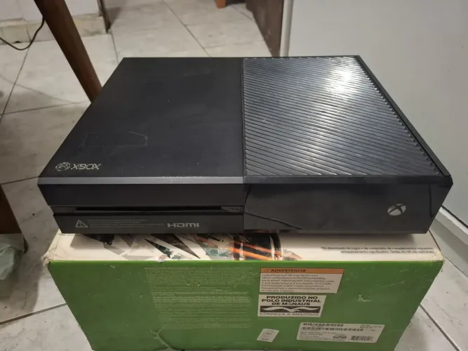 Xbox One 500GB Original+caixa+cabos. Conservado 