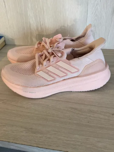 Tênis adidas ultraboost n39