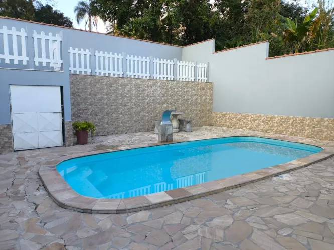 Chácara/Salão com Piscina