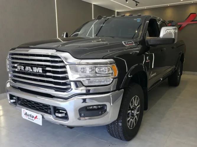 Ram 3500 Limited Longhorn 6.7 TB CD Diesel 2023