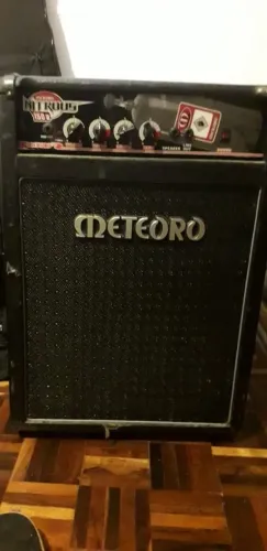 Amplificador Meteoro Nitrous 150B para contrabaixo