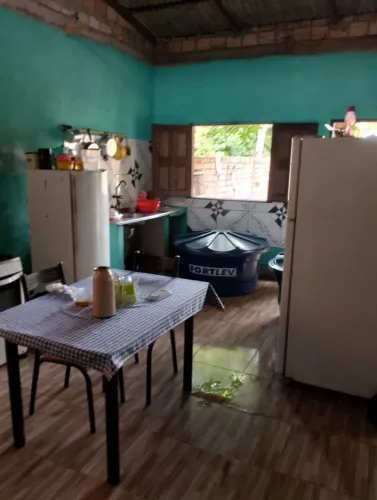 Terreno 10x30 com casa ! ( Bairro Jaderlândia )