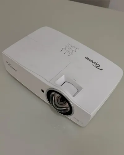 Projetor Optoma EH460ST Full HD - lâmpada original nova instalada