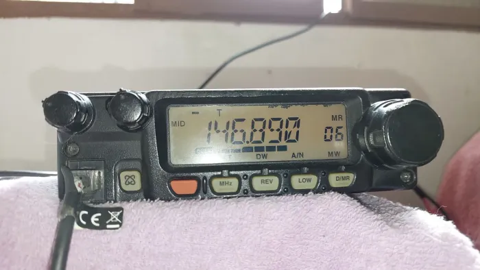 Radio Yaesu ft 2800 VHF 2 metros