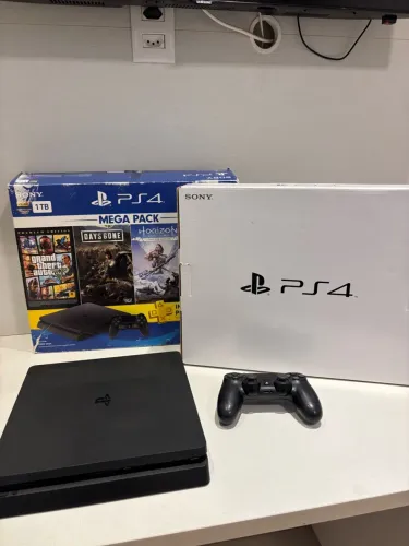 PS4 SLIM 1 TB