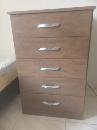 Cômoda 5 gavetas