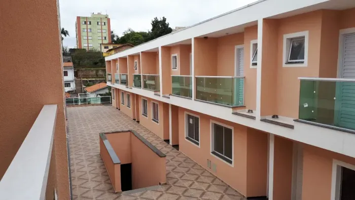 Sobrado para aluguel possui 45 metros quadrados com 2 quartos em Itaquera - São Paulo - SP