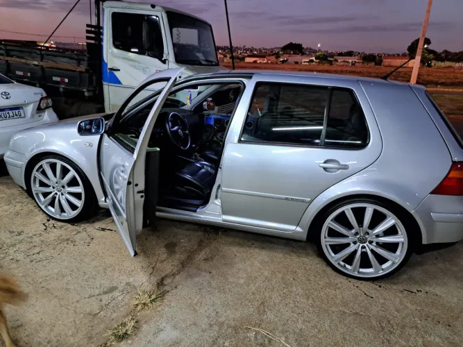 Volkswagen Golf 1.6 MI/ 1.6 MI Gener./black & Silver 2003