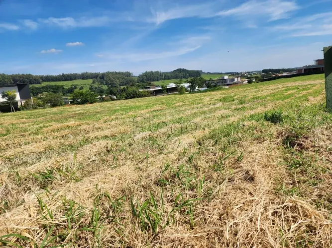 Terreno à venda no Fazenda da Grama, 2.595,88 m²