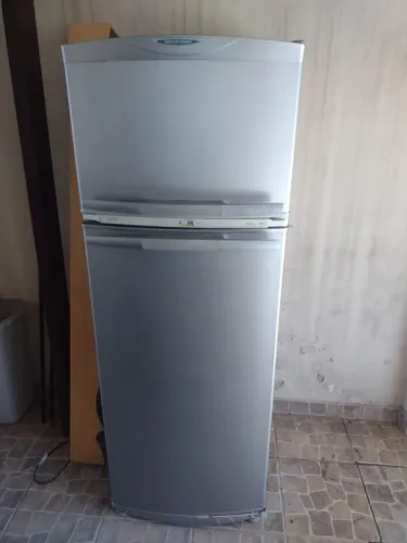 Geladeira Brastemp 340 litros frost free