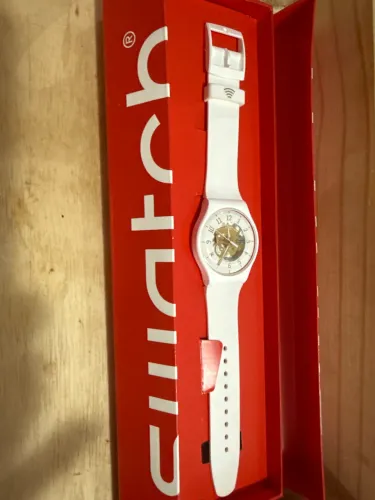 Relógio Swatch Skeleton Wi-Fi 