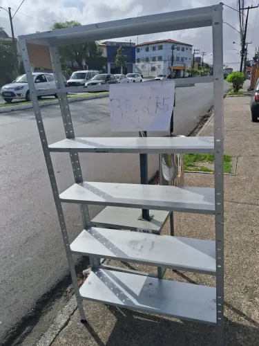 Prateleira na promoção 275
