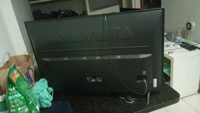 Tv 43 pol TCL ( precisa trocar display)