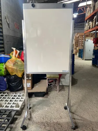 Quadro Branco Flip-Chart Board Net 100x70cm Com Rodas