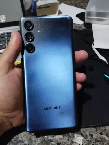 Samsung Galaxy M55 5G 256GB Azul - defeito na placa, tela funcionando