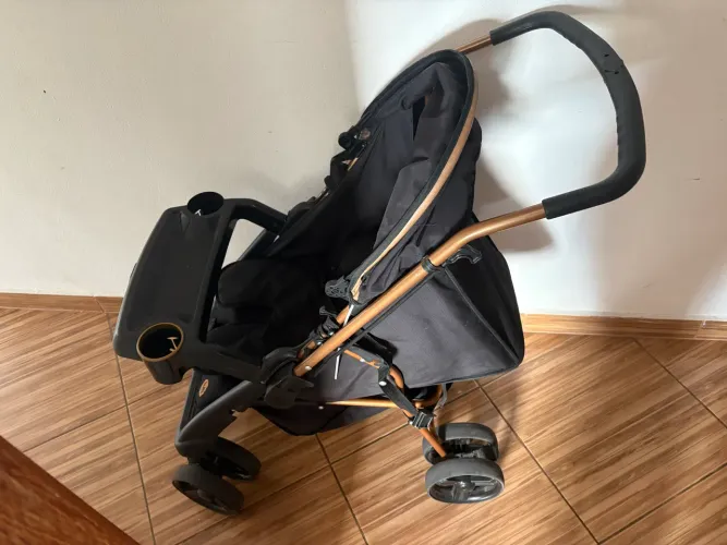Carrinho de bebê