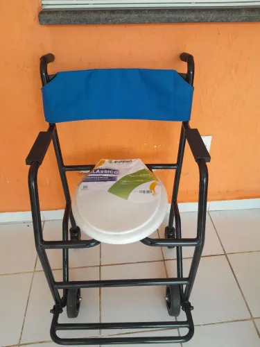 Cadeira de rodas p/ banho em 05x no cartão