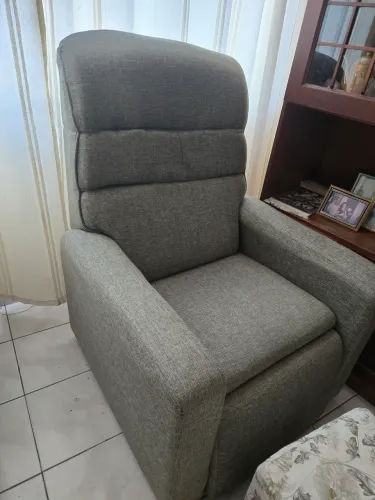 Vende -se poltrona reclinável