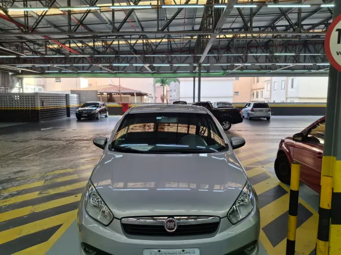 Fiat Grand Siena Essence 1.6 Flex 16V 2015