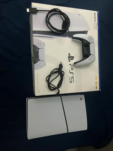 PlayStation 5 com menos de um ano de uso