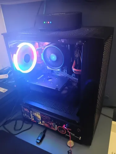Pc game e monitor 180hz 