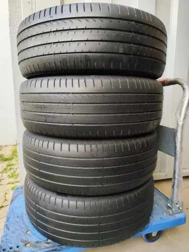 Jogo de pneus 215/60 R17"- Aceito Cartão.
