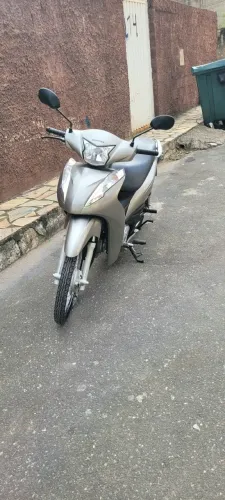 Honda Biz 2023 110i Impecavel