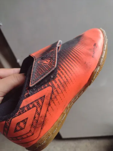 Chuteira society Umbro n°31