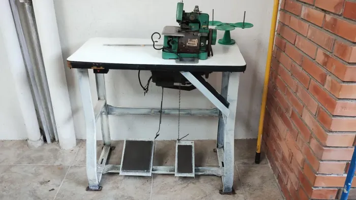 Máquina Overloc precisa de revisão 