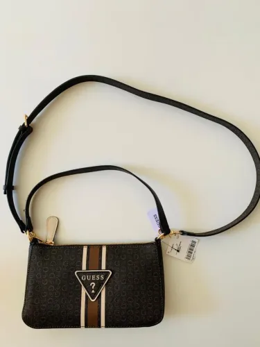 Bolsa e carteiras Guess