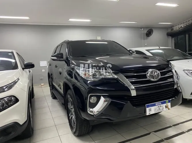 Toyota Hilux SW4 SR 4X2 2.7/ 2.7 Flex 16V Aut. 2017
