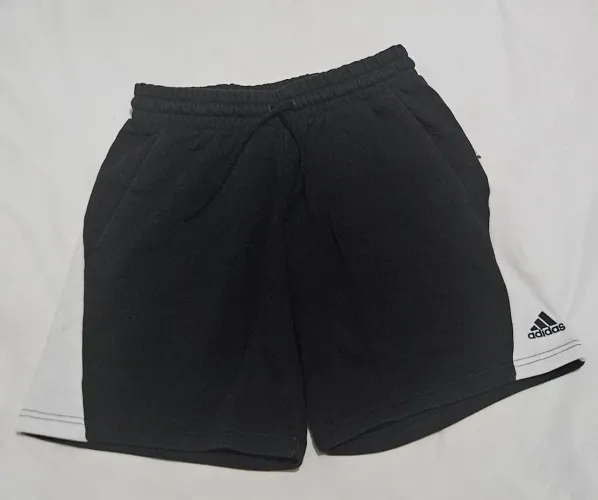 Short de Moletom Adidas - M