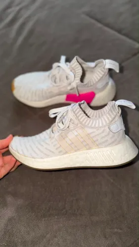 Tênis adidas