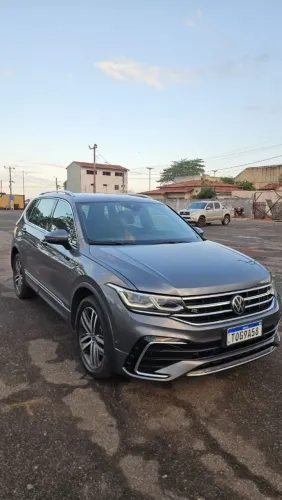 Volkswagen Tiguan Allspac R-line 300 TSI 2.0 2025