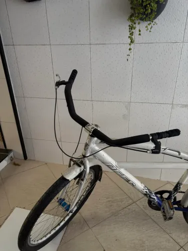 Bicicleta de alumio 