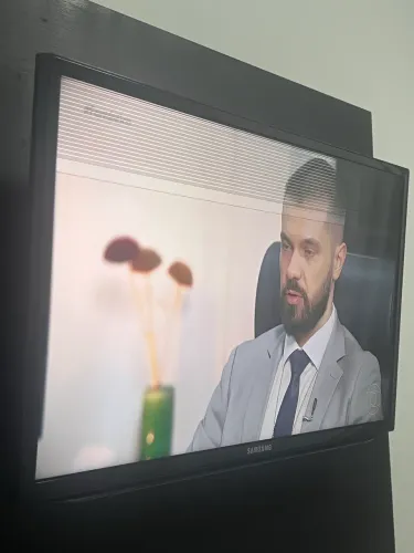 TV Samsung 32 polegadas - com defeito