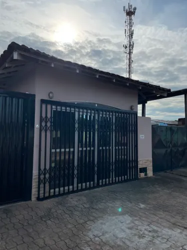 Aluga-se um ponto comercial