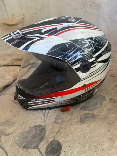 Vendo capacete 150