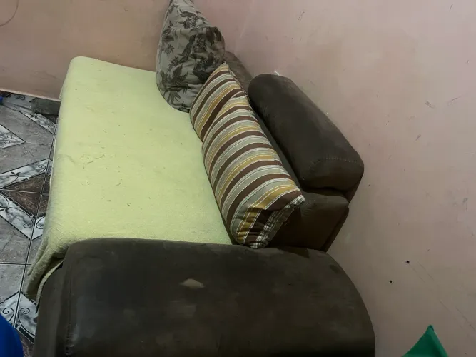 Sofá 3 lugares usado