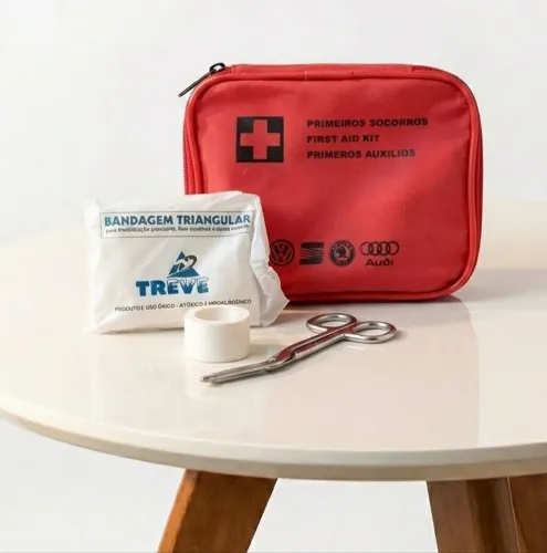 Kit original primeiros socorros Audi